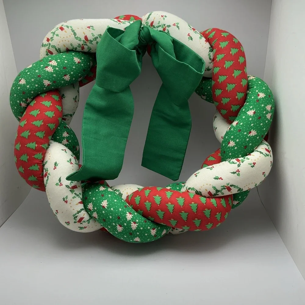 Vintage Handmade Braided Christmas Wreath Festive Red Green White‎ Fabric, Bow